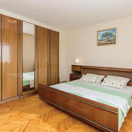 Two-Bedroom Holiday Home In Zadar Zadar