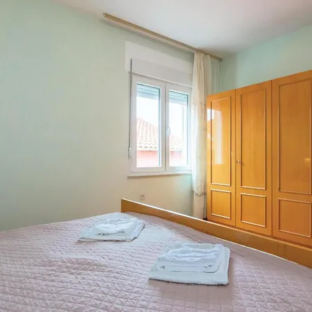 Feriehus Two-Bedroom Holiday Home In Zadar *