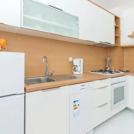 Two-Bedroom Holiday Home In Zadar * Zadar