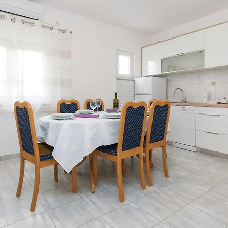 Dom wakacyjny Two-bedroom In Zadar
