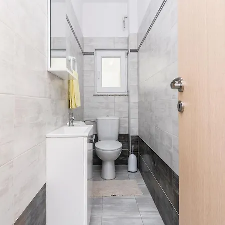 Two-bedroom In Σπίτι διακοπών *