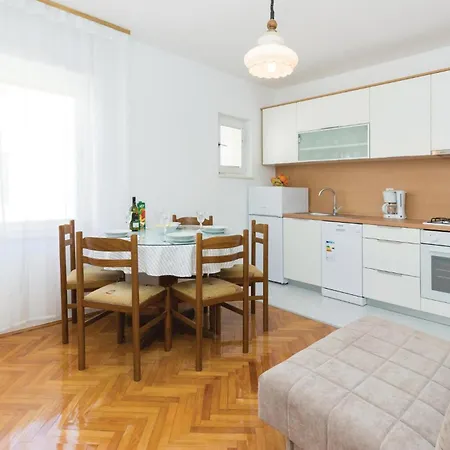 Stunning Home In Zadar With Kitchen Zadar