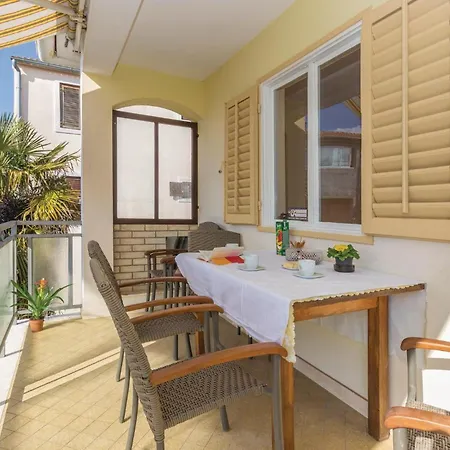 Stunning Home In Zadar With Kitchen Zadar