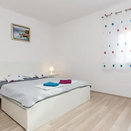 Two-bedroom In Σπίτι διακοπών *