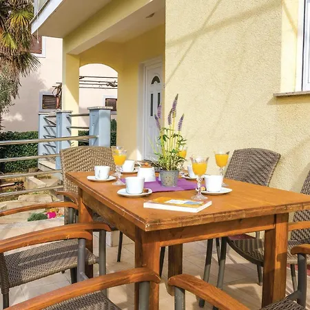 Stunning Home In Zadar With Kitchen