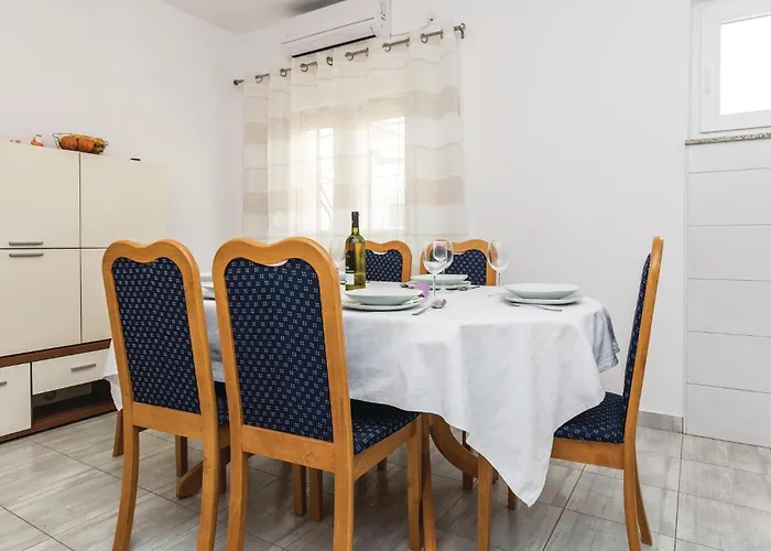 Two-bedroom In Ferienhaus Zadar