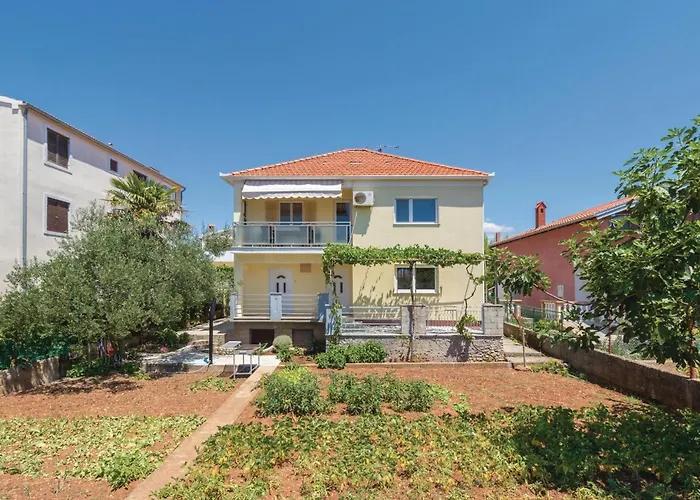 Two-bedroom In Ferienhaus Zadar